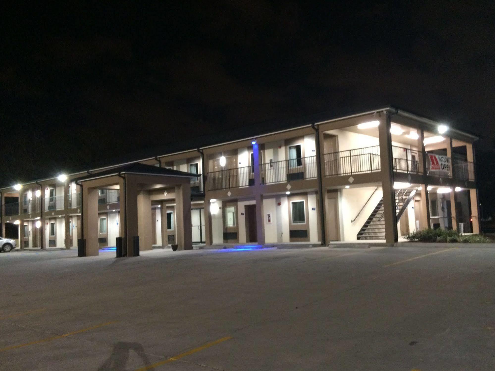 באטון רוז' Paradise Inn & Suites מראה חיצוני תמונה